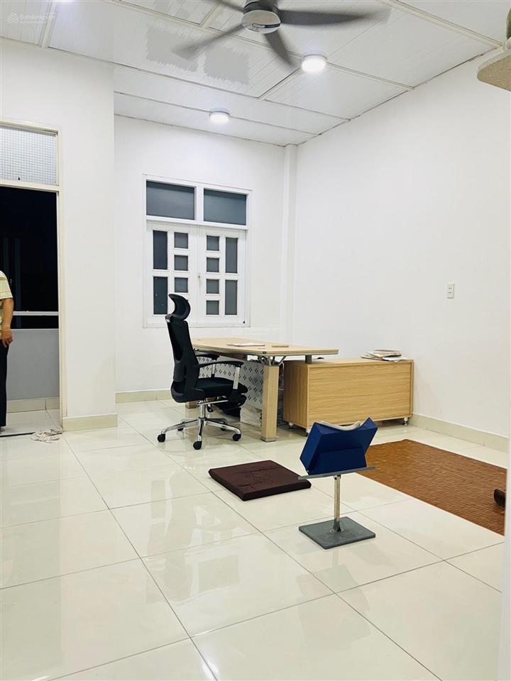 Nhà hẻm xe hơi huỳnh tấn phát ngay chợ phú xuân, nhà bè, 54m2, 3 tầng, sổ hồng riêng, giá 6,1 tỷ