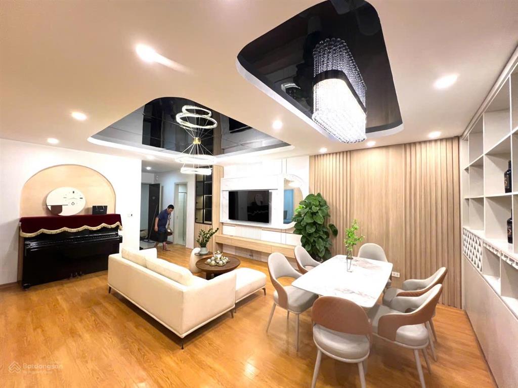 Bán nhanh căn hộ đẹp hpc landmark, dt 121m2 3pn 2wc nội thất đầy đủ, giá siêu tốt !!!