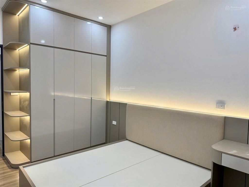 Nhà đẹp, làng lụa vạn phúc, hà đông, 40m2, 5 tầng, giá hơn 7 tỷ