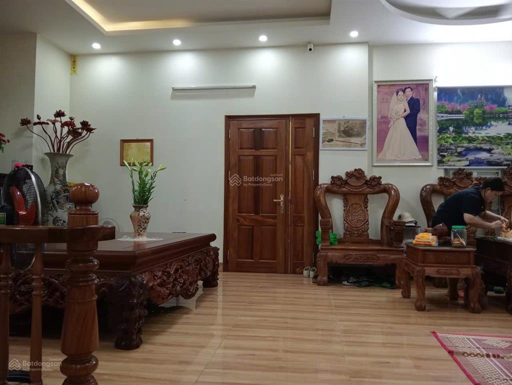 Bán nhà thông tầng, tầng 1 và 2 tại kđt văn khê, hà đông, 210m2, giá đầu tư