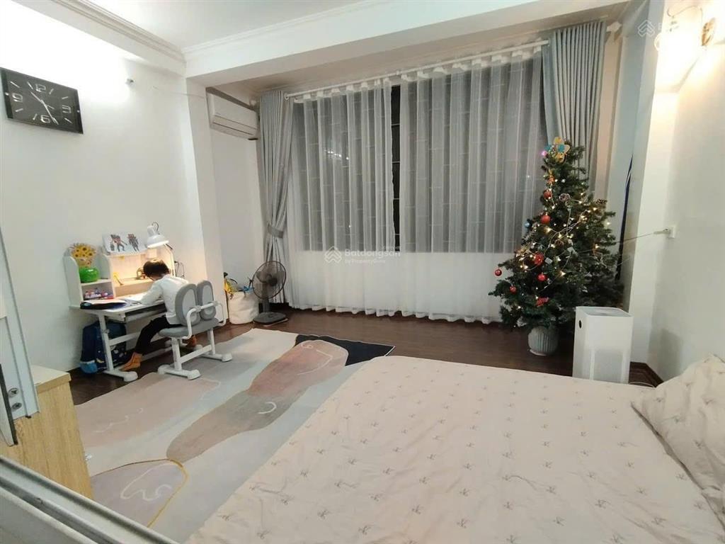 Nhà đẹp mặt ngõ ô tô, 42m2, 5 tầng , giá hơn 11 tỷ, tại trung văn, nam từ liêm, hn, lô góc, garaotô