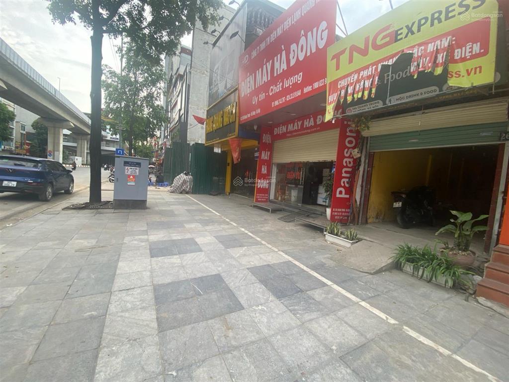 Bán nhà, mặt phố quang trung, hà đông, 86m2, 2 tầng, giá 180 triệu/ m2, cách bưu điện hơn trăm mét