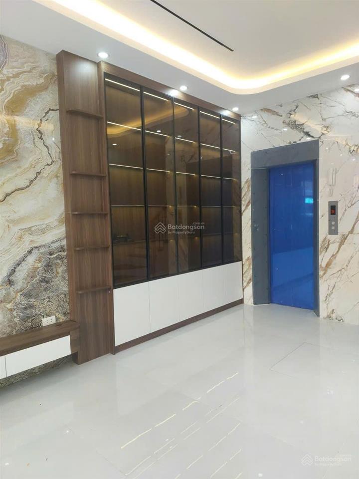Siêu phẩm, 40m², 6 tầng, thang máy, chỉ hơn 8 tỷ, tại văn phú, hà đông