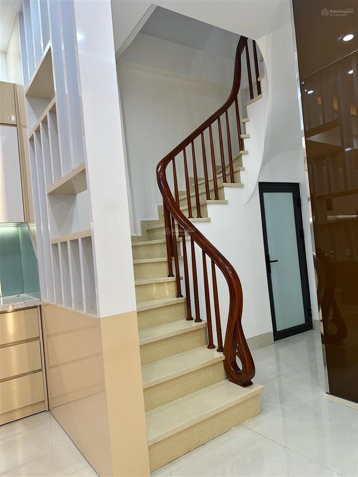 Một trong số ít tại mỹ đình, hà nội, 42m², 6 tầng, thang máy, chỉ hơn 11 tỷ, đẹp như khách sạn