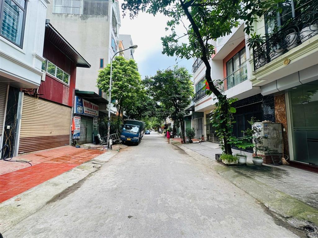 Rẻ nhất kđt, xa la, hà đông, 63m2, 6 tầng ,thang máy, chỉ 12tỷ, k.doanh phân lô, vỉa hè, ôtô tránh