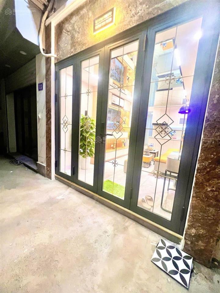 Không quy hoạch, chỉ 9 tỷ, 33m2, 5 tầng, thang máy, tại thụy khuê, tây hồ, hà nội