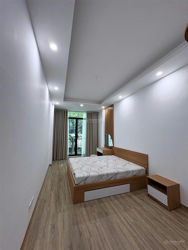 Bán rẻ như cho, 30m2, 5tầng, nhà mới, chỉ 6,9 tỷ tại nghi tàm, tây hồ, khu phân lô, gần phố, thông