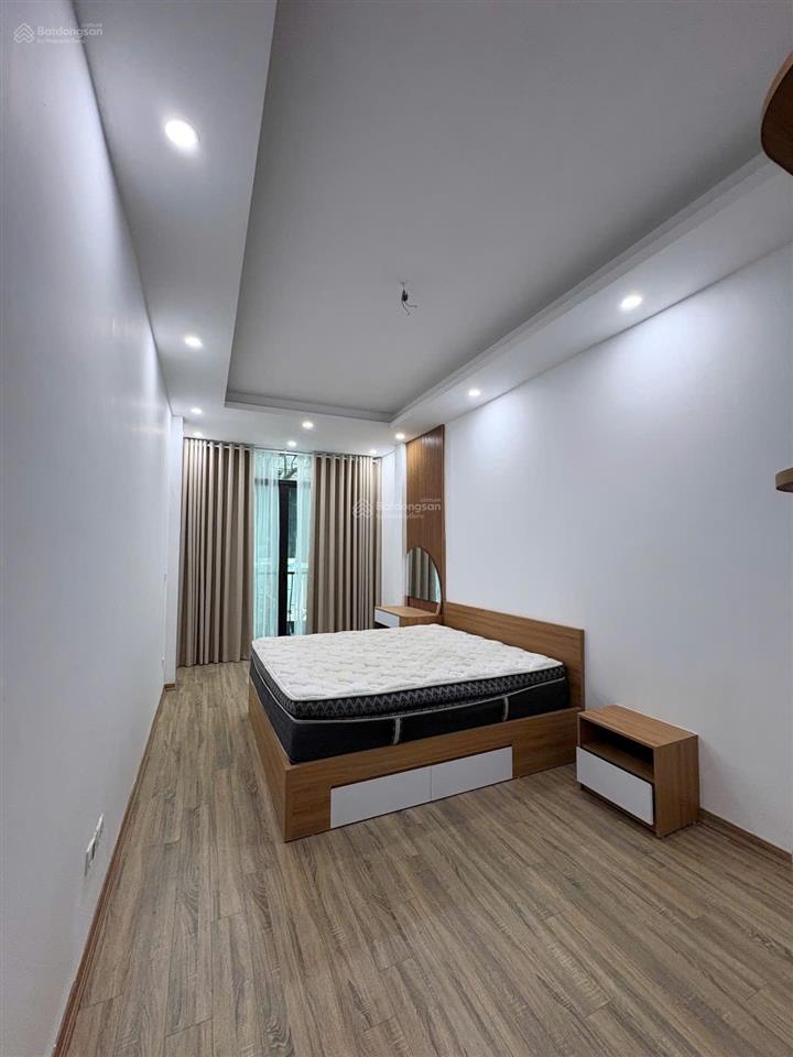 Bán rẻ như cho, 30m2, 5tầng, nhà mới, chỉ 6,9 tỷ tại nghi tàm, tây hồ, khu phân lô, gần phố, thông