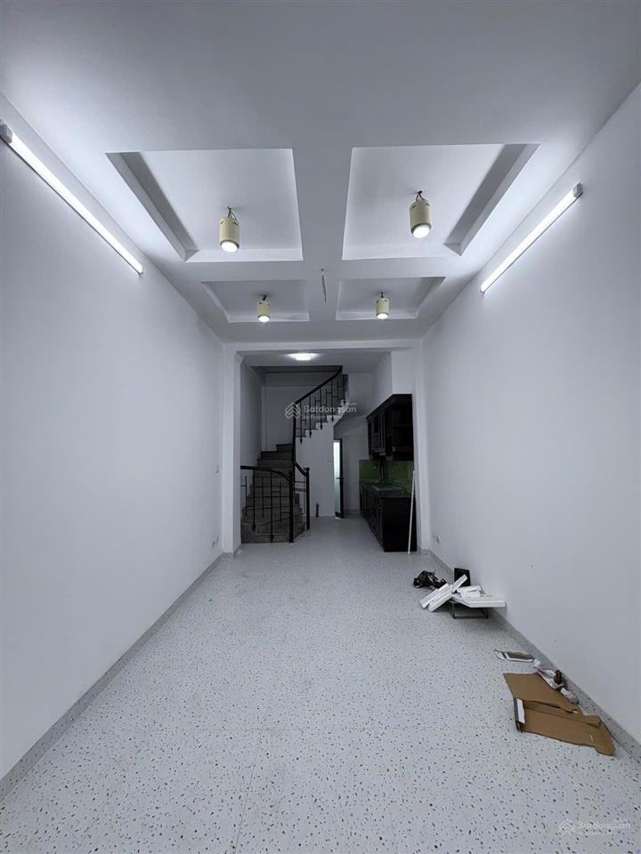 Bán rẻ như cho, 30m2, 5tầng, nhà mới, chỉ 6,9 tỷ tại nghi tàm, tây hồ, khu phân lô, gần phố, thông