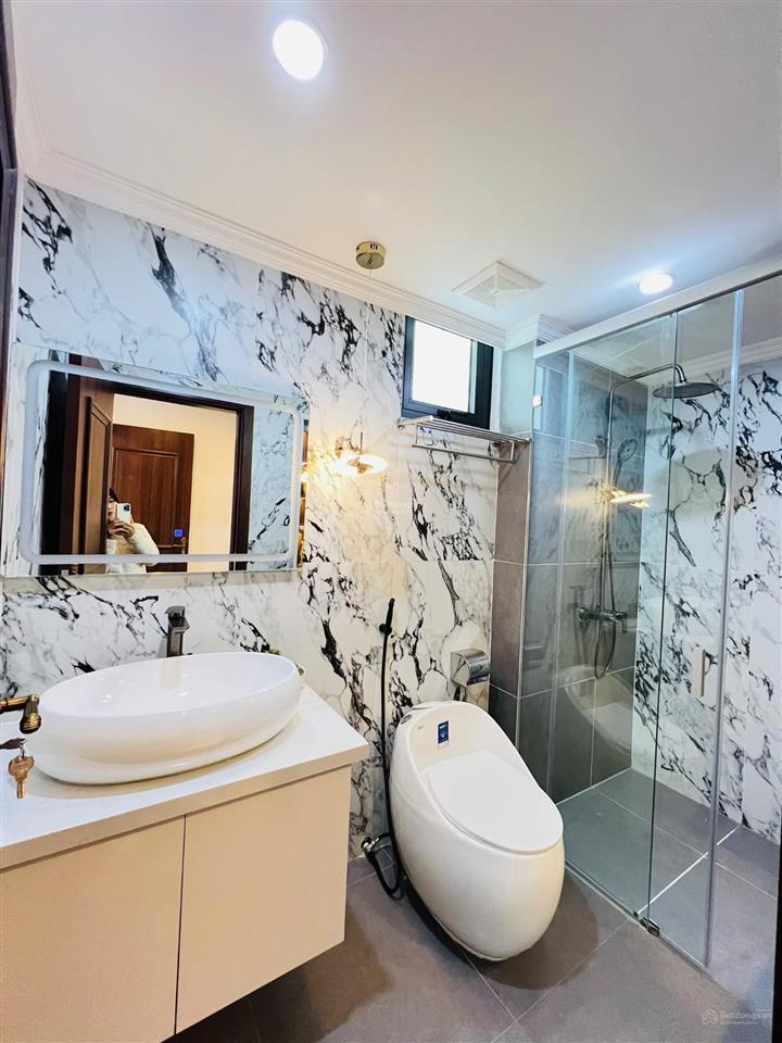Siêu đẹp, siêu thoáng, 56m2, 6 tầng, thang máy, chỉ 14 tỷ, tại phố ngọc khánh, ba đình, hà nội