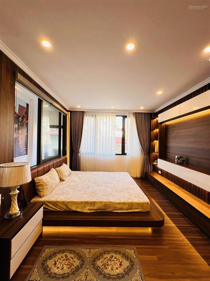 Siêu đẹp, siêu thoáng, 56m2, 6 tầng, thang máy, chỉ 14 tỷ, tại phố ngọc khánh, ba đình, hà nội