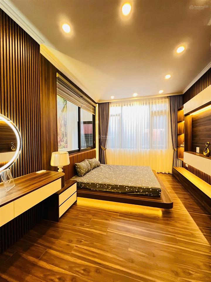 Siêu đẹp, siêu thoáng, 56m2, 6 tầng, thang máy, chỉ 14 tỷ, tại phố ngọc khánh, ba đình, hà nội