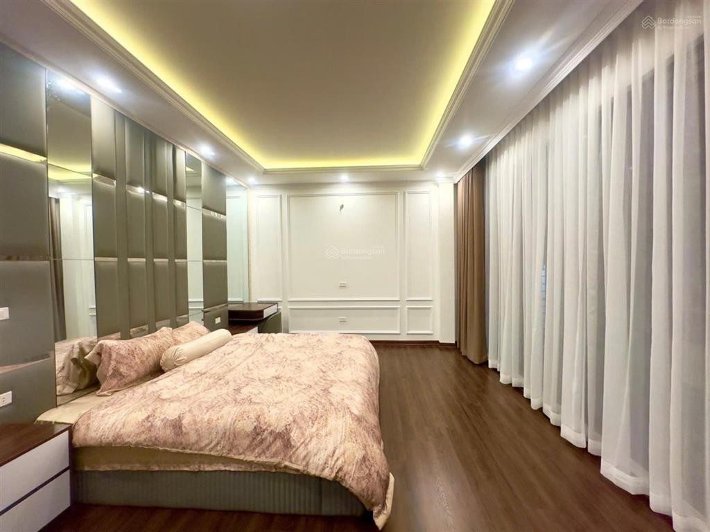 Đẹp lịm tim, 46m2, 6 tầng, thang máy, chỉ hơn 13 tỷ, tại phố kim mã, ba đình, hà nội