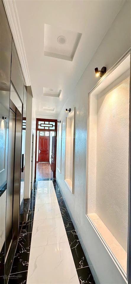 Sang xịn mịn, 56m2, 6 tầng, thang máy, giá hơn 16 tỷ, tại quốc tử giám, đống đa, hà nội