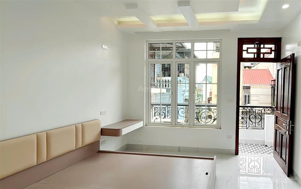 Sang xịn mịn, 56m2, 6 tầng, thang máy, giá hơn 16 tỷ, tại quốc tử giám, đống đa, hà nội
