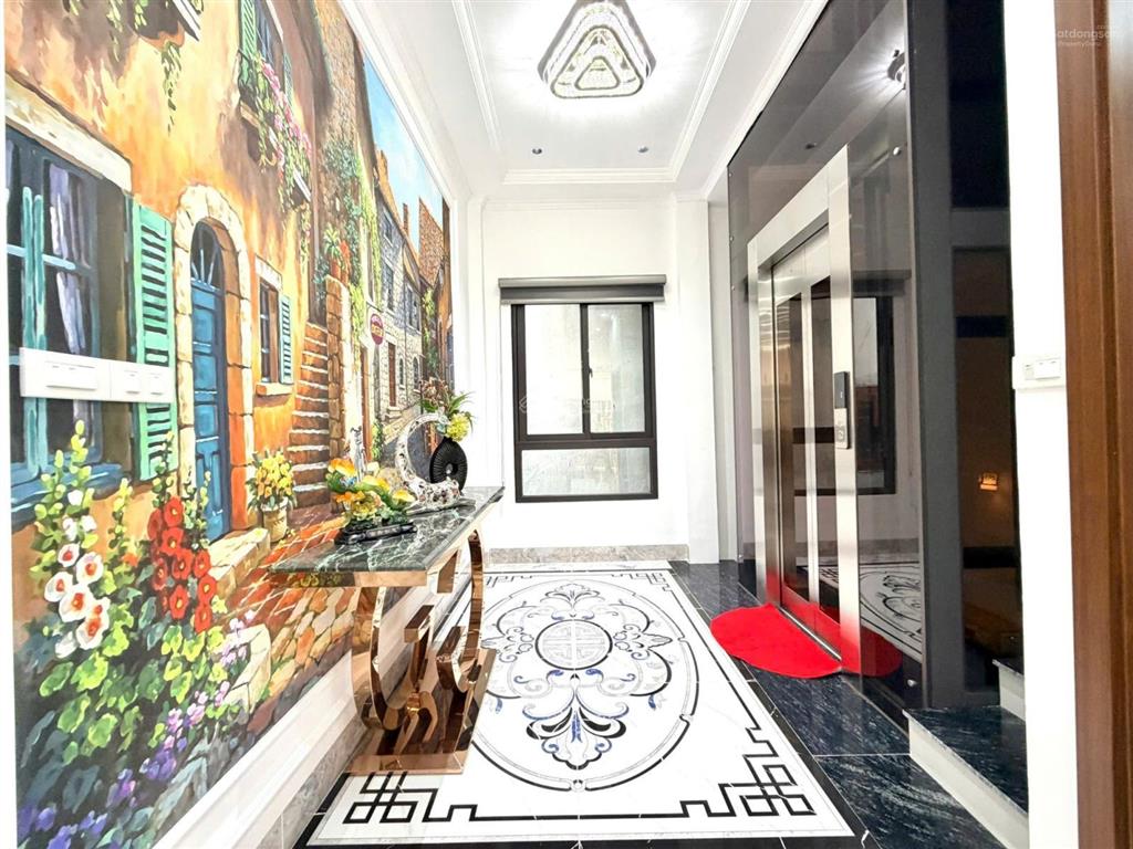 Giá nào cũng bán, 60m2, 6tầng, thang máy, ngay ngã tư giảng võ, đê la thành, hà nội, điểm kinhdoanh