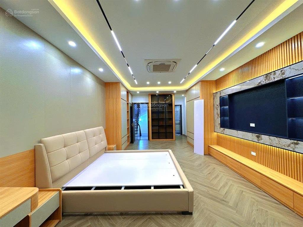 Nhà đẹp, 48m2, 7tầng, thang máy, gara oto, kinh doanh, 17x tỷ, tại đường láng, sát cầu giấy, hà nội