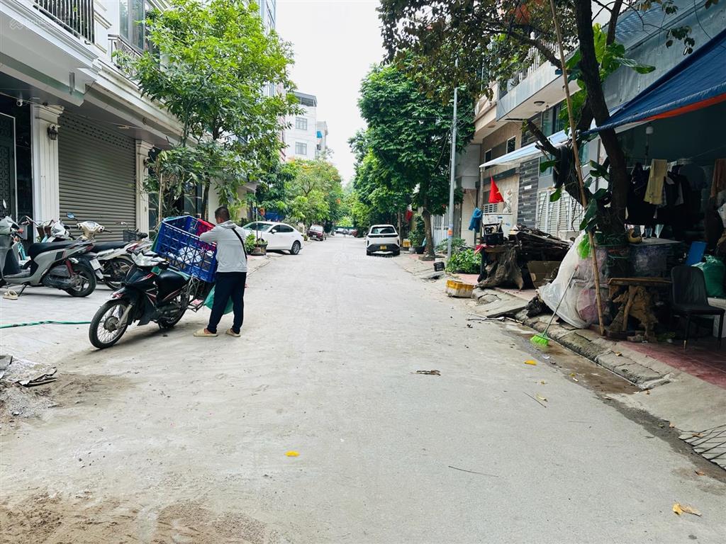 Nhà đẹp, giá rẻ, khu dịch vụ văn phú, hà đông, 50m2, 5 tầng, giá chỉ 15 tỷ, phân lô, vỉa hè, kd