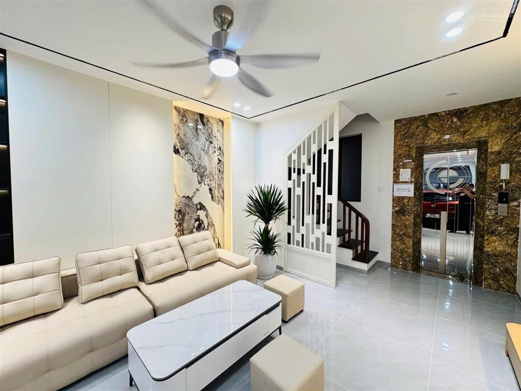 Hoa hậu phố trung kính, cầu giấy, 52m2, 7 tầng, thang máy, giá chỉ 15,9 tỷ, gara ôtô, kinh doanh