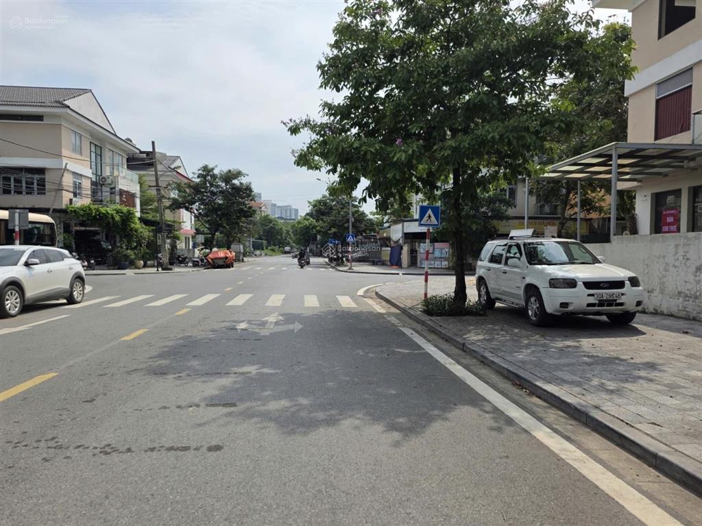 Hoa hậu, dương nội, hà đông, 40m2, 6tầng, thang máy, giá 8 tỷ, gara oto, sát kđt, gần siêu thị aeon