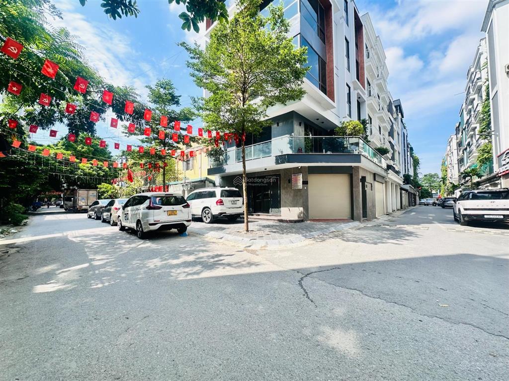 Nhà đẹp, khu dv mỗ lao, hà đông, 52m2, 6 tầng, thang máy, giá chỉ hơn 17 tỷ, phân lô, kinh doanh