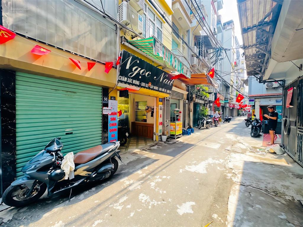 Mặt ngõ kinh doanh sầm uất, 35m2, 5 tầng, giá 8.8 tỷ, phố đỗ đức dục, nam từ liêm, hà nội