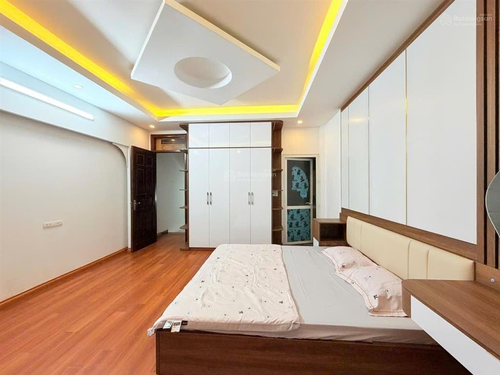 Nhà đẹp phân lô, tại lê trọng tấn thanh xuân, hà nội, 56m2, 5 tầng, giá 15xtỷ, gara ôtô, kinh doanh