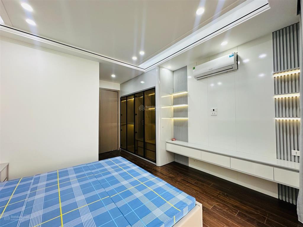 Nhà đẹp, ngõ 285 đội cấn, ba đình, 58m2, 5tầng, thang máy, giá 14tỷ, lõi ba đình, tiện ích bạt ngàn