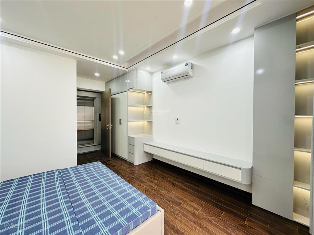 Nhà đẹp, ngõ 285 đội cấn, ba đình, 58m2, 5tầng, thang máy, giá 14tỷ, lõi ba đình, tiện ích bạt ngàn