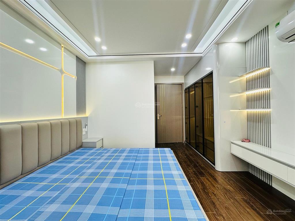 Nhà đẹp, ngõ 285 đội cấn, ba đình, 58m2, 5tầng, thang máy, giá 14tỷ, lõi ba đình, tiện ích bạt ngàn