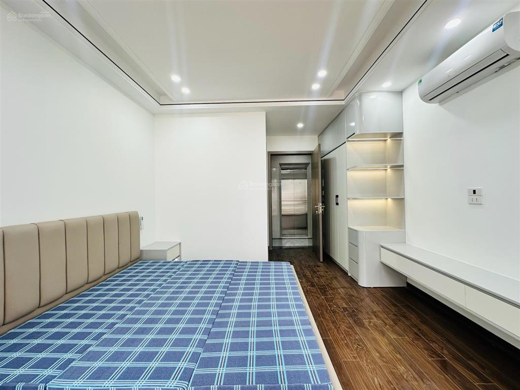Nhà đẹp, ngõ 285 đội cấn, ba đình, 58m2, 5tầng, thang máy, giá 14tỷ, lõi ba đình, tiện ích bạt ngàn