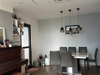 Chính chủ thiện chí bán căn 81.9m2 2pn 2wc dự án golden palm. ban công đông nam, tầng đẹp