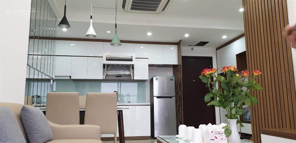 Bán căn hộ hà nội center point 69.6m2 2pn 2wc, có slot ô tô. tầng đẹp. sổ đỏ chính chủ