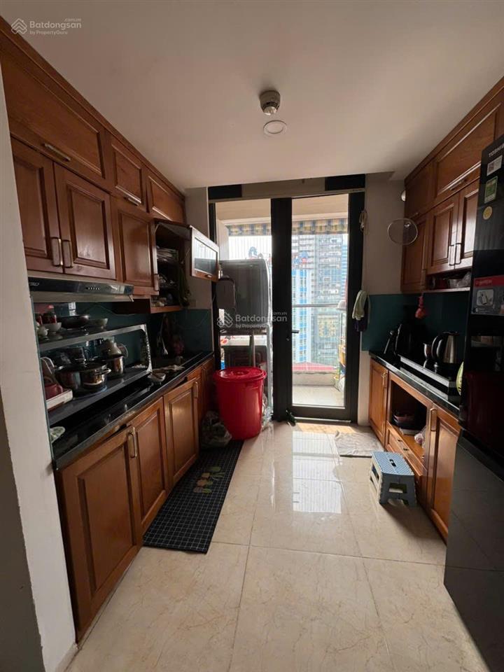 Chính chủ cần bán căn hộ 2pn 2wc 69m2 dự án hà nội centerpoint. tầng trung, ban công đông nam