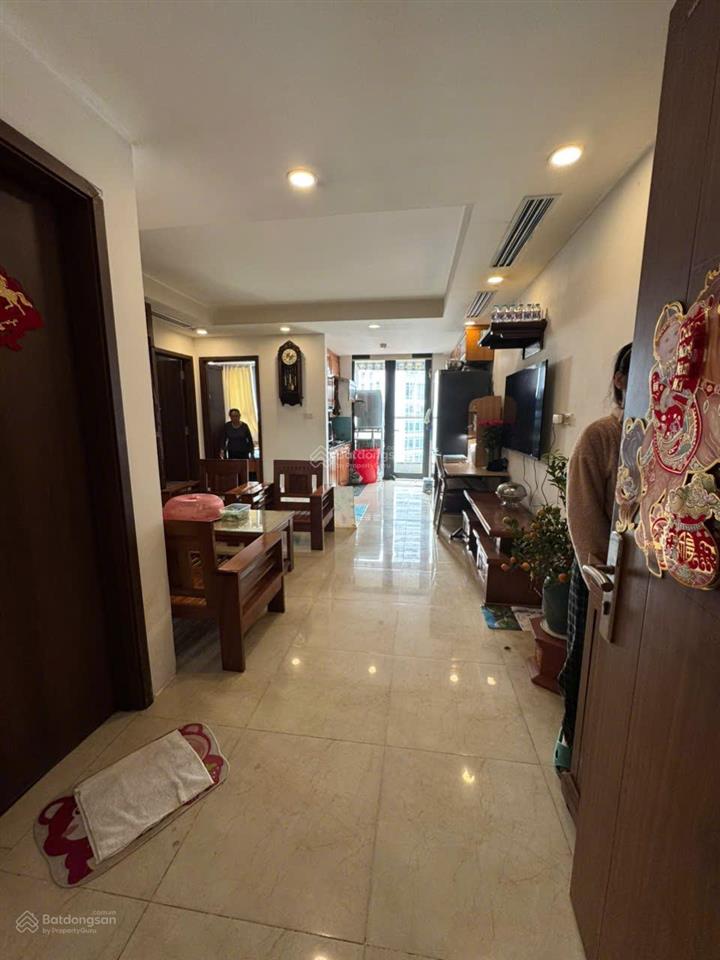 Chính chủ cần bán căn hộ 2pn 2wc 69m2 dự án hà nội centerpoint. tầng trung, ban công đông nam