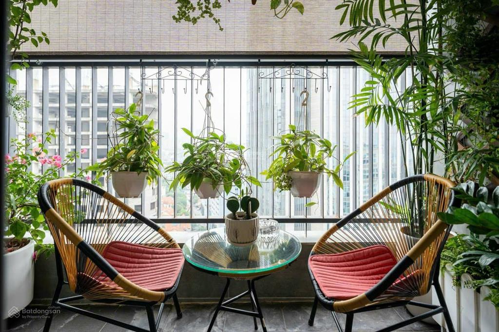 Cam kết giá thật  dự án golden paml 129.8m2 3pn 2wc. tầng trung, nội thất hoàn thiện. gía 125tr/m2