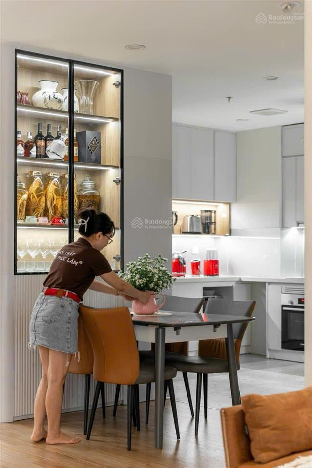 Cam kết giá thật  dự án golden paml 129.8m2 3pn 2wc. tầng trung, nội thất hoàn thiện. gía 125tr/m2