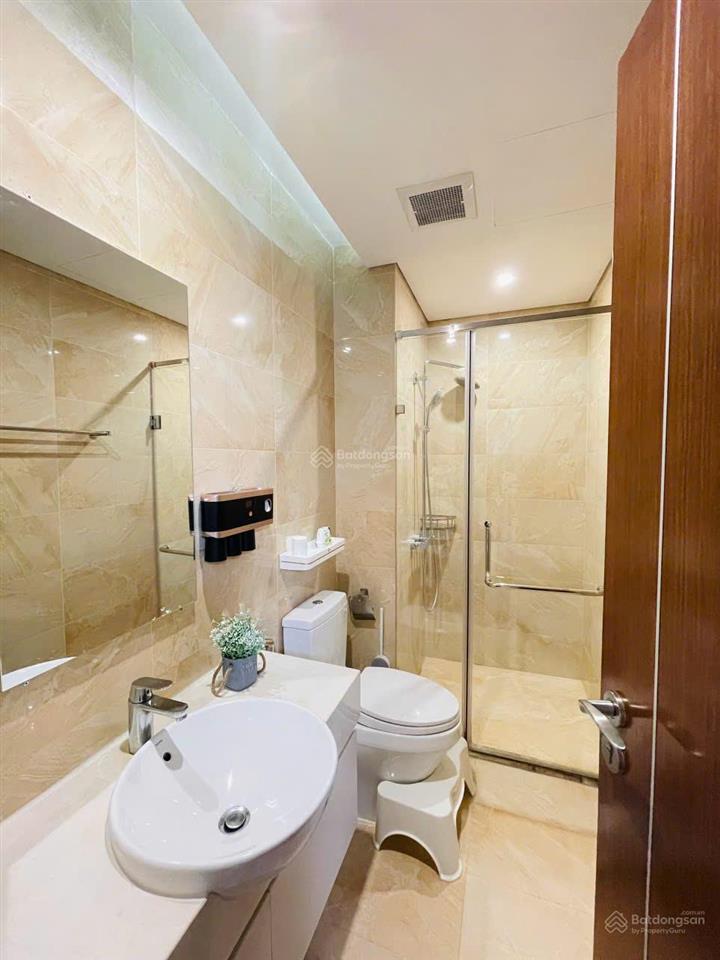 Chính chủ gửi bán căn hộ goldseason  tòa spring  66m2 2pn 2wc nội thất đầy đủ. cam kết giá thật