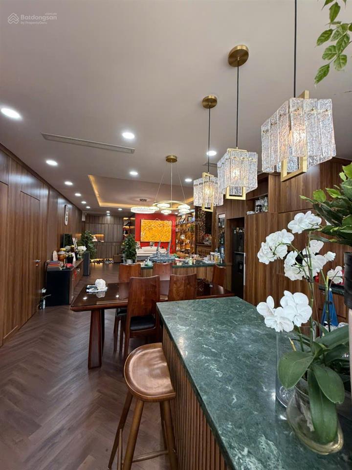 Chính chủ cần bán heitower 103,6m2 3pn 2vs. nội thất đầy đủ, tầng đẹp, có slot ô tô, giá chỉ 9 tỷ