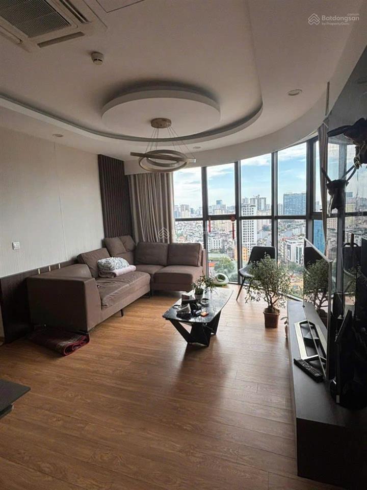 Cho thuê căn vòm view siêu đỉnh dự án golden palm 121,2m2 3pn 2vs, full nội thất đẹp, 2 ban công