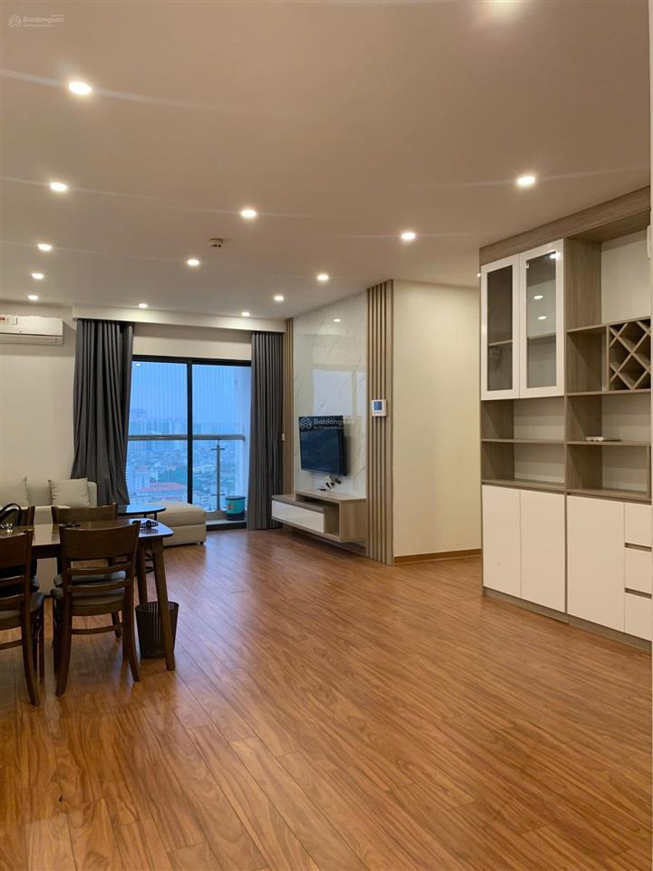 Cho thuê căn hộ trung hòa nhân chính 90m2 2n 2vs  full nội thất  có slot ô tô  giá 18,5tr/tháng