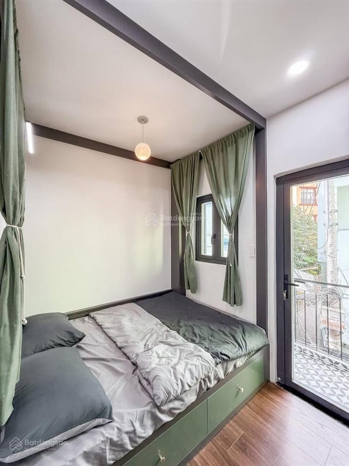 Cách q1 cây cầu  hẻm 1/ trường sa  chỉ hơn 3 tỏi  tặng full nội thất xịn  nhà nở hậu tài