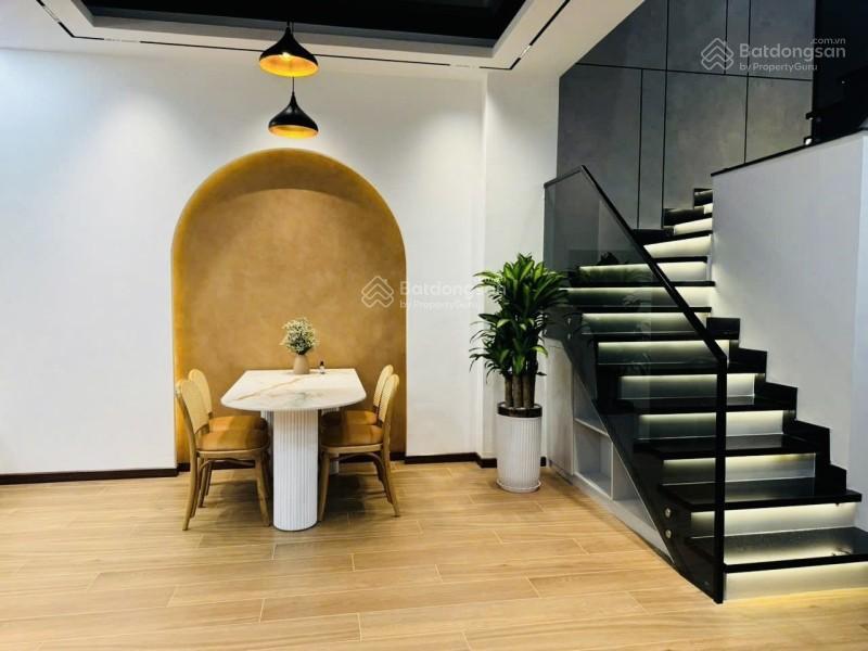 Villa đẹp giá quá rẻ diện tích cực khủng  có sân riêng rộng lớn  tại gò vấp