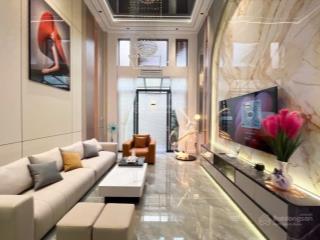 Bán gấp! chủ giảm 700tr  nhà phố cao cấp có thang máy  xe hơi ngủ trong nhà  phạm văn chiêu.