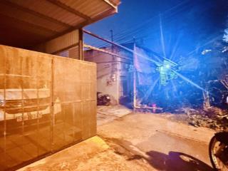 Đất rộng hiếm. đường số 59, gv  xe hơi ra vào  dt 100m2 ( 4x27m )  khu phân lô chỉ 7t9 tl tốt