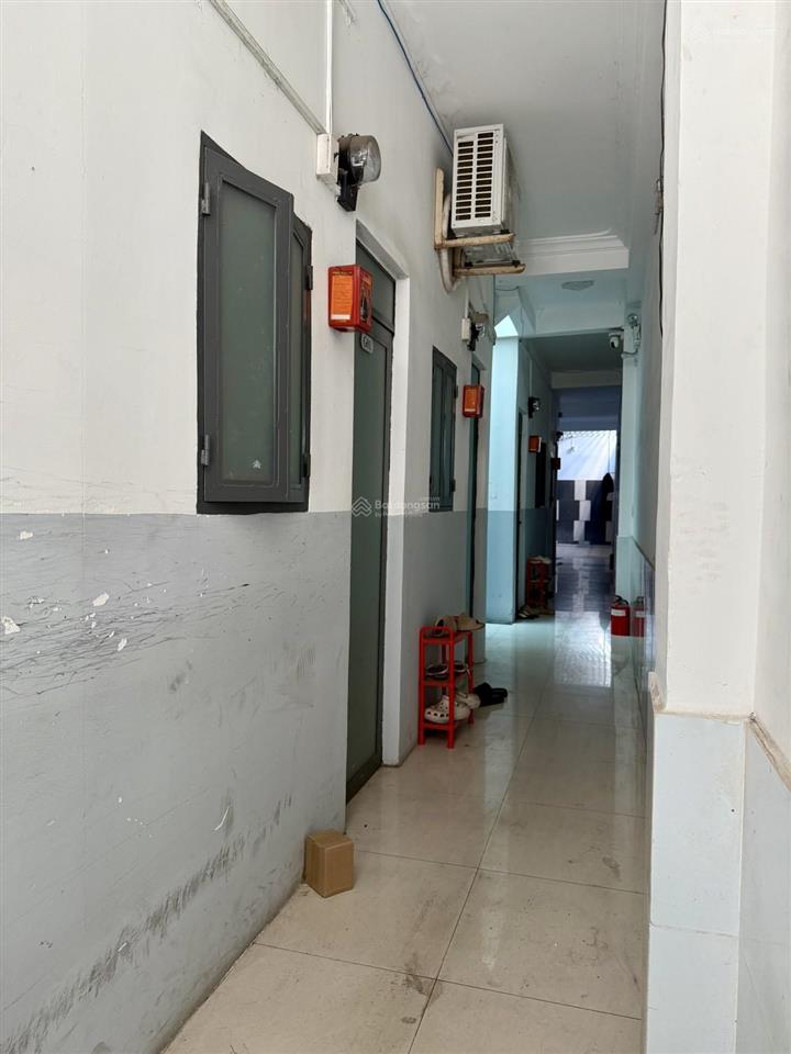 Bán chdv giá hiếm. lê văn thọ, gv  xe tải né nhau  có 11pn sẵn dòng tiền  dt 120m2 chỉ 10t2 tl