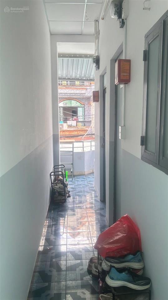 Bán chdv giá hiếm. lê văn thọ, gv  xe tải né nhau  có 11pn sẵn dòng tiền  dt 120m2 chỉ 10t2 tl
