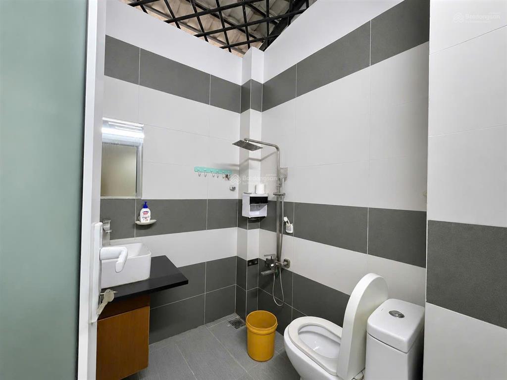 Căn hộ dịch vụ, hẻm xe hơi, phan văn trị, full nội thất, pn tách bếp. 32 m2 5,2 triệu/tháng