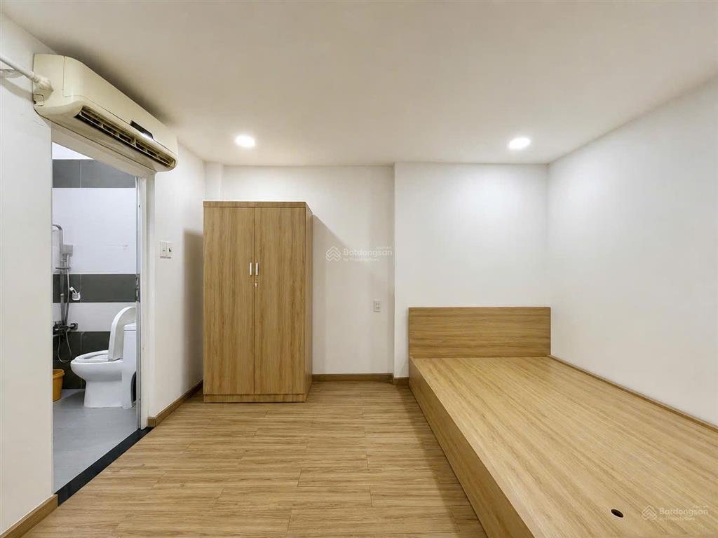 Căn hộ dịch vụ, hẻm xe hơi, phan văn trị, full nội thất, pn tách bếp. 32 m2 5,2 triệu/tháng