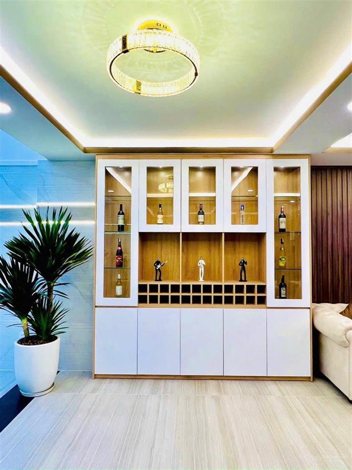 Bán nhà một căn ra mặt tiền nở hậu, hẻm xe tải quang trung, 5 tầng thang máy. 75m2 chỉ 12,9 tỷ